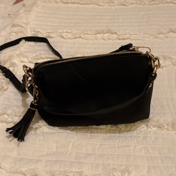 Kate Spade Elegant Black Crossbody Bag - Picture 2 of 4